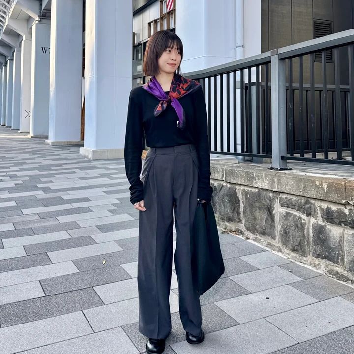 【元アパレル販売員が伝授！】秋のコーデに取り入れたい♡初心者向けスカーフの巻き方5選_4