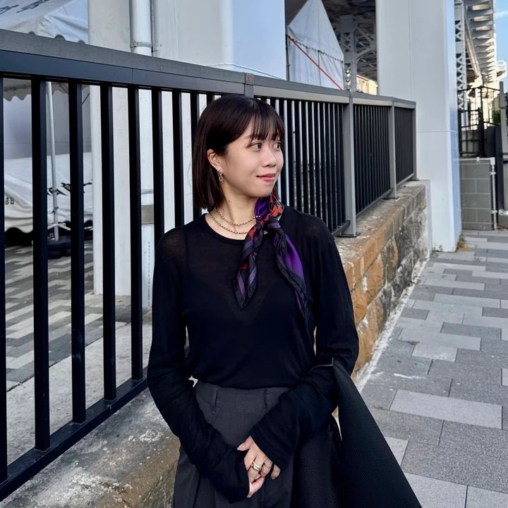 【元アパレル販売員が伝授！】秋のコーデに取り入れたい♡初心者向けスカーフの巻き方5選_7