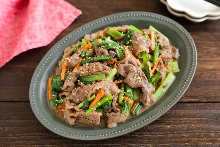 牛肉と小松菜のオイスターみそ炒め