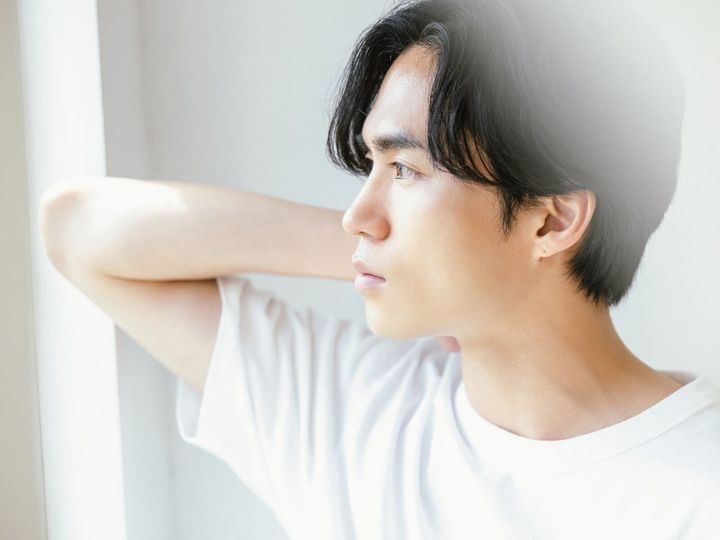 過去の一人暮らしで経験した金銭的な苦労を踏まえ、将来のライフイベントや自立に備えて、今はあえて蓄財に励む道を選ぶ人もいます。今回は、福岡市南区（福岡県）で暮らす32歳男性のエピソードを紹介します。