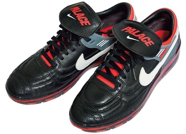 モデル／DJ・井上ヤマトさんの私物スニーカー NIKE x England x Palace CRYOSHOT AIR SPEED M