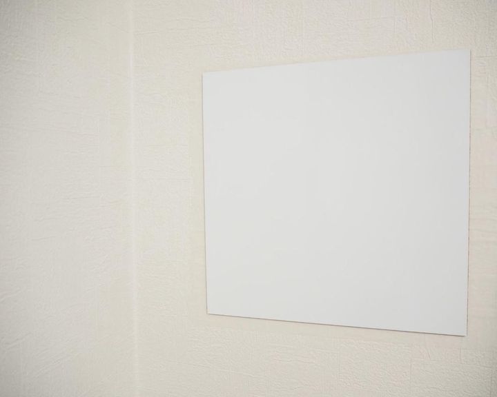 画像1: 実際に「スチールタイル」で壁収納してみた！