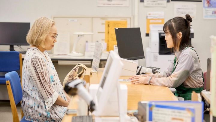 夜ドラ「税金で買った本」第20回より ©️NHK