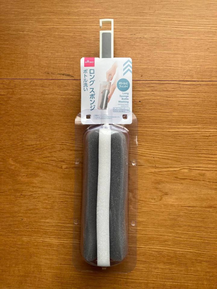 ダイソー：ロングスポンジボトル洗い