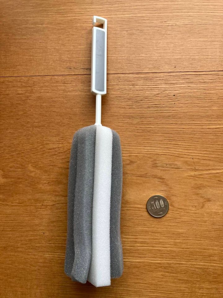 ダイソー：ロングスポンジボトル洗い