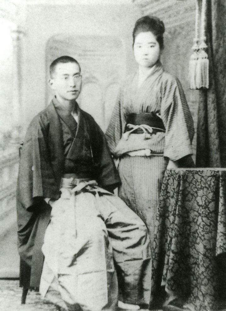 中村屋創業者・相馬愛蔵と妻の黒光