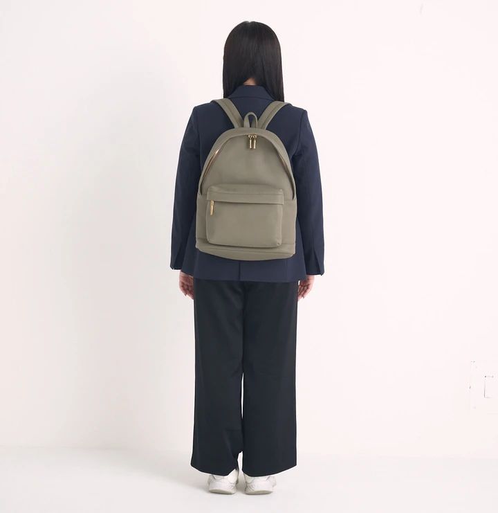 「トフ＆ロードストーン(TOFF&LOADSTONE)」 リュック 着用感 バック