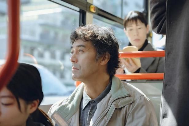 40年ぶりに社会へ出た江川太郎を演じる阿部寛さん