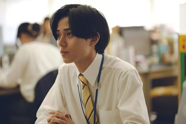 区役所の福祉課で働く岬幸太を演じる永瀬廉さん