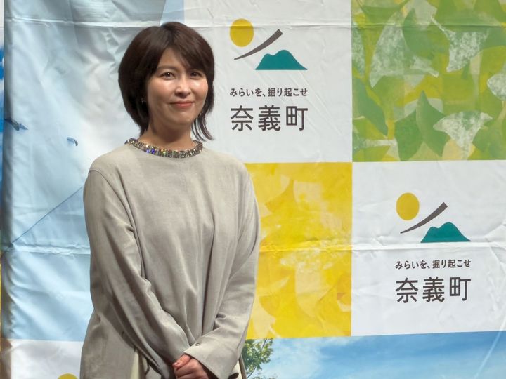 松たか子、『ナギダイアリー』撮影地・奈義町に凱旋 町民の大きな拍手に「本当に嬉しい」