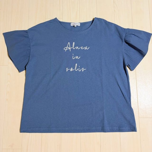 しまむら「フレア袖3段ICTシャツ」