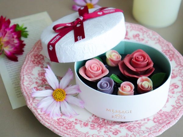 「MESSAGE de ROSE BY KARENDO」秋の新作チョコはダリアをイメージ