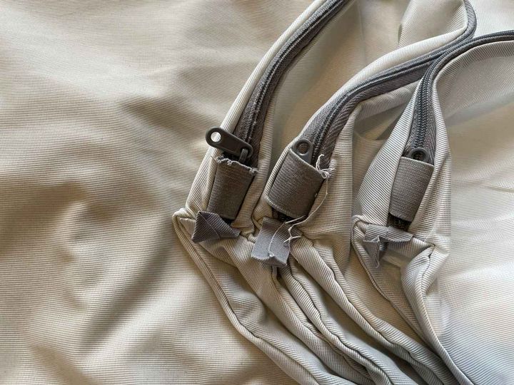 画像: 左2つが約1年使用したもので、右が新品