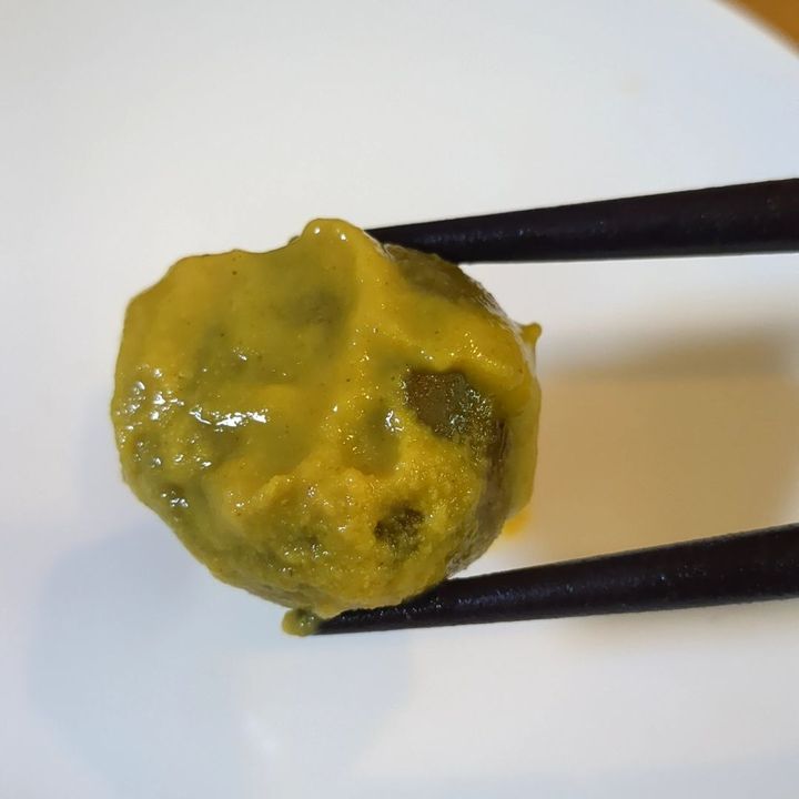 こ⋯これは⋯ヤバいんじゃない？どうやって食べれば良いのか悩む山形の名物漬け。