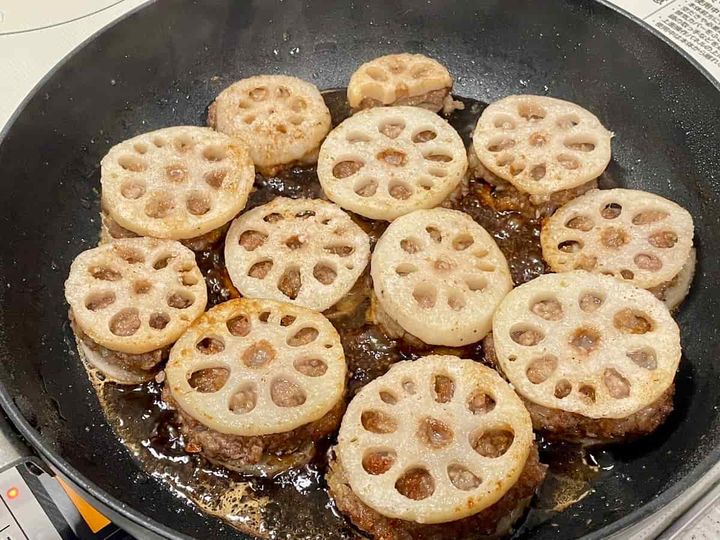 ひき肉の生姜風味れんこん挟み揚げ焼き