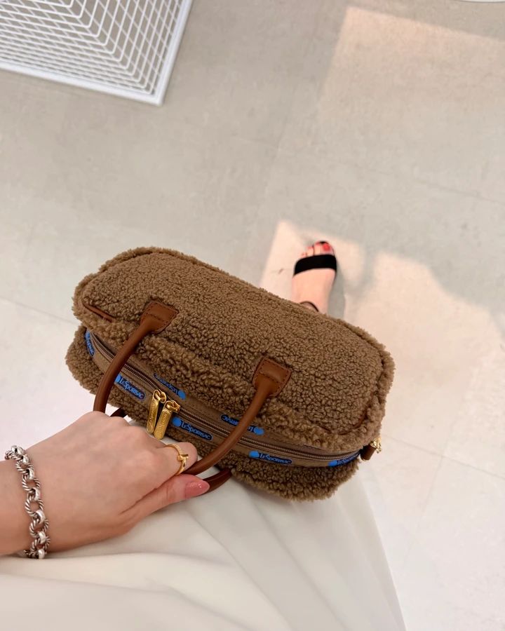 ボア ブラウン ミニバッグ レスポートサック 秋冬コーデ 展示会