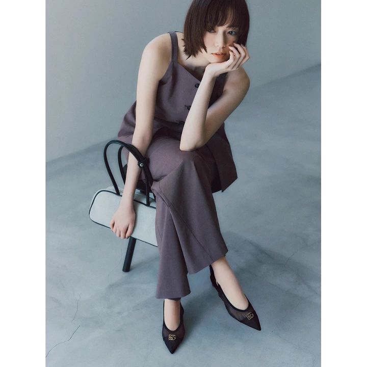佐藤栞里 パンツコーデ