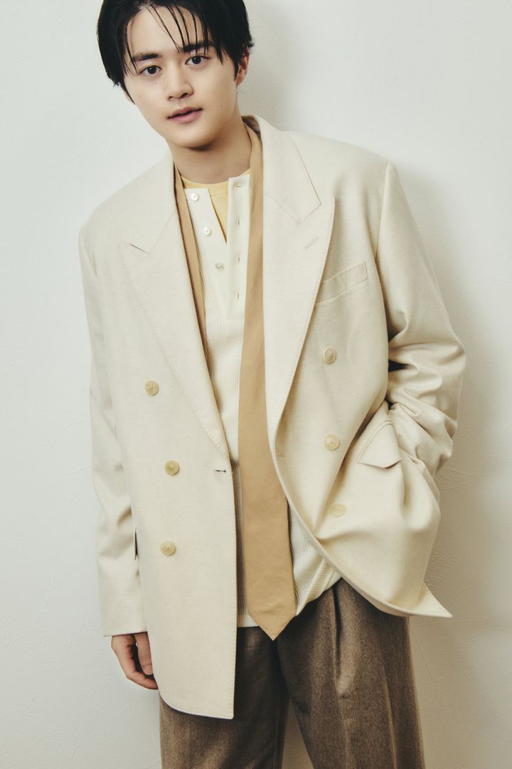 鈴鹿央士