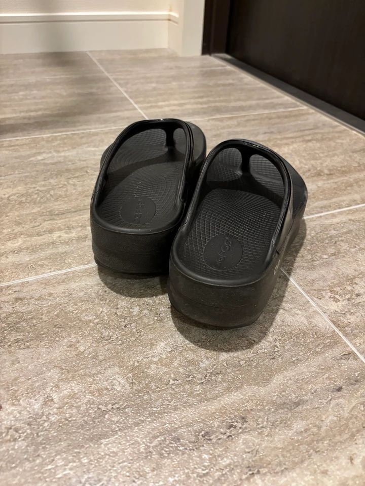 厚底OOFOSがちょっとしたお出かけに便利＆疲れ知らず Nikeの厚底サンダルと比較してみた_4