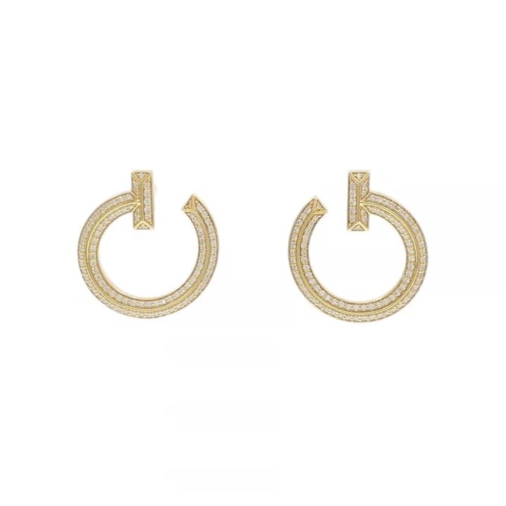 ティファニーのTワンピアス