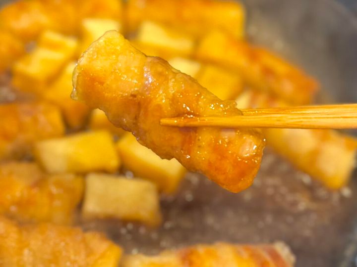 タレが絡んでジュワッとおいしい高野豆腐の肉巻き