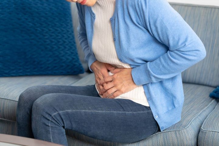 胃腸の不調を改善させるストレッチ法とは？