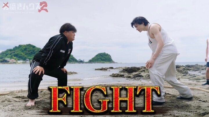 【写真・画像】ムキムキイケメンを瞬殺 “肩舐め”男が相撲で圧倒的なパワーを披露 「強すぎる」「体格差」 2枚目