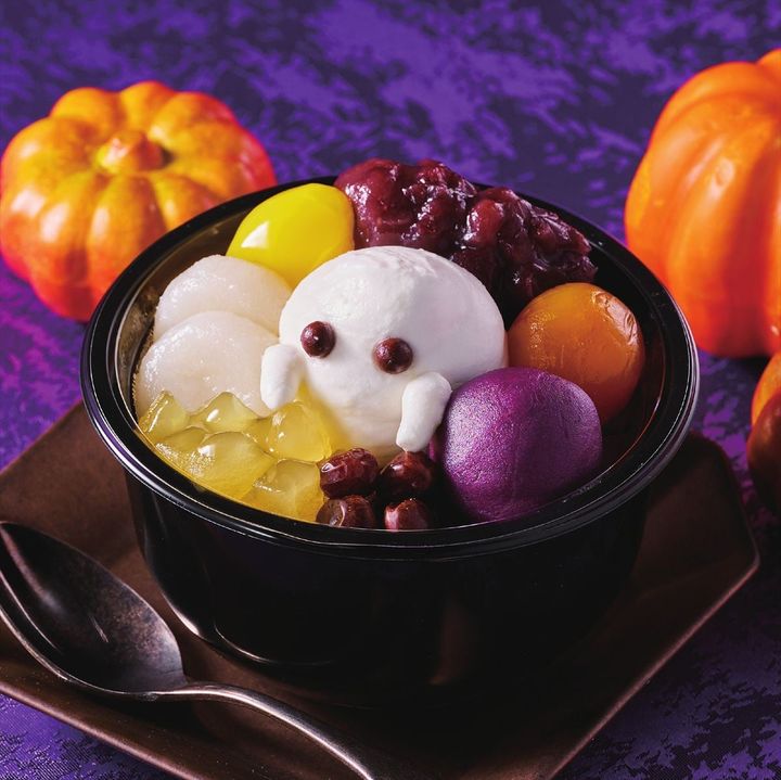 「ハロウィンのクリームあんみつ」（10月2日販売開始予定）