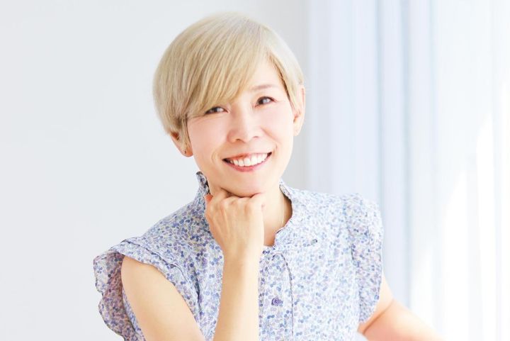 ヘアメイク職人・化け子さん流「きれいになるには執着しない」完璧ルーティンをリセットして見えた、本当に必要な習慣とは？