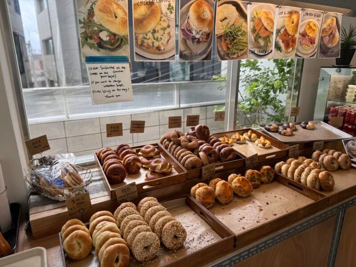LOCAL VILLA BAGEL