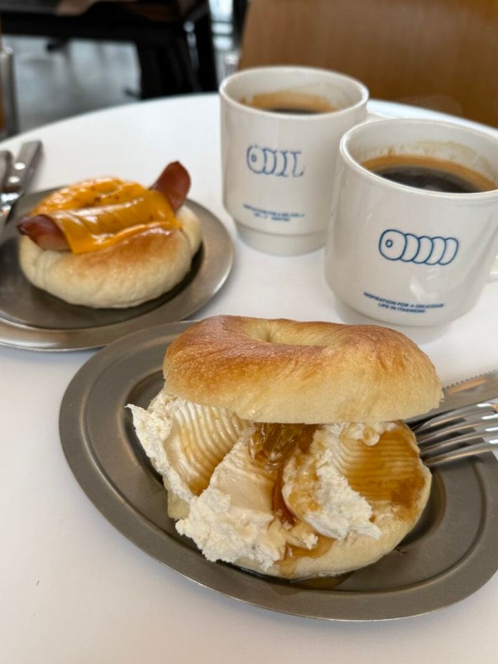 LOCAL VILLA BAGEL
