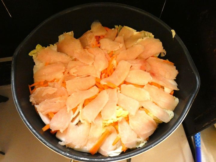 フライパン1つ！「白菜と鶏むね肉の重ね蒸し」