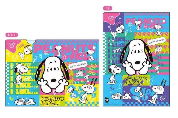 「クリアファイルA4」(330円)