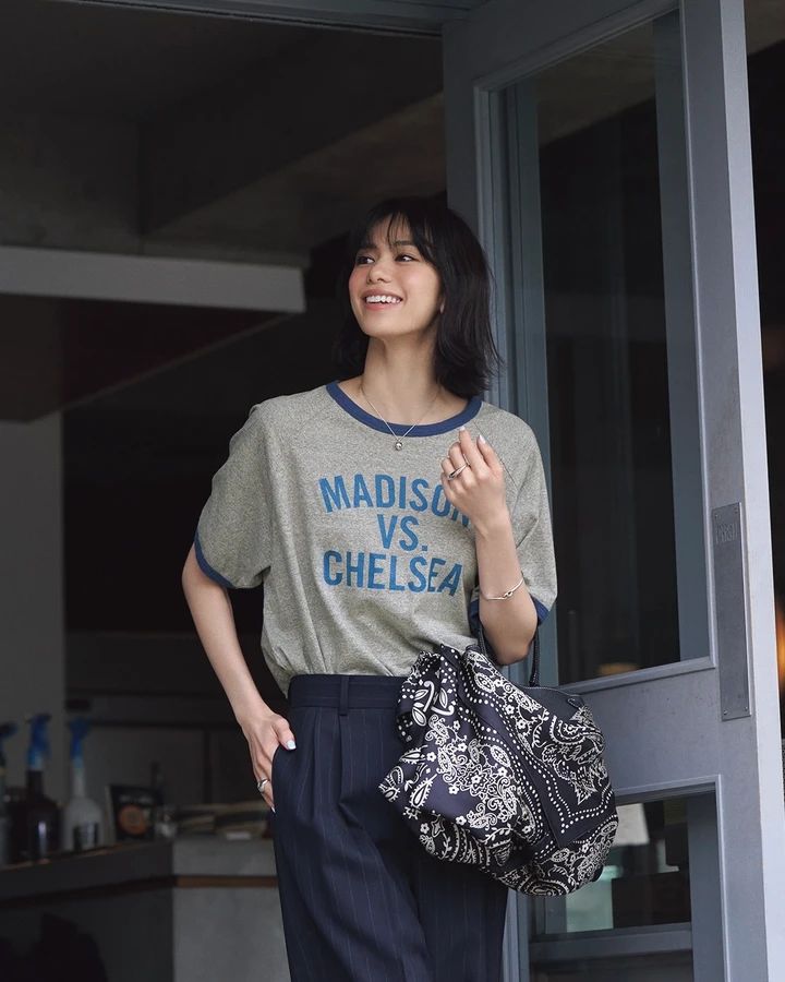 佐藤晴美 Tシャツコーデ