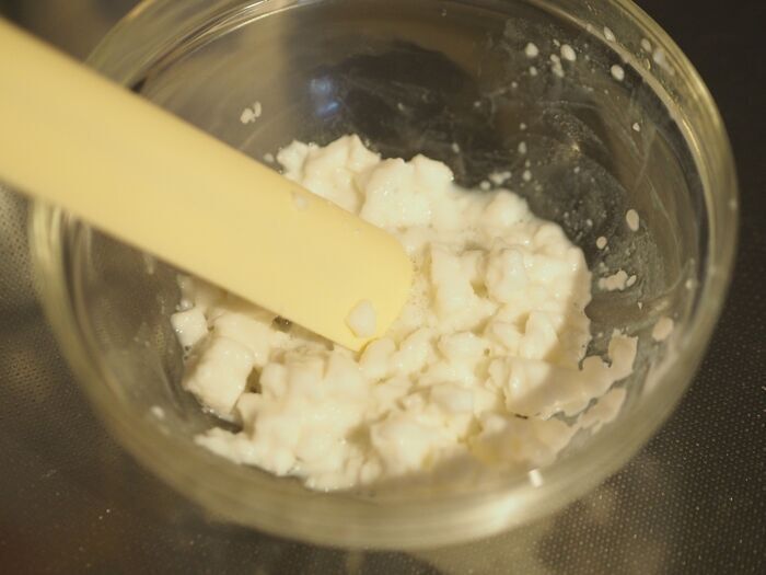 世界遺産の味を再現する裏ワザ！身近な食材ひとつで信じられないほど膨らむ極上ふわふわオムレツ