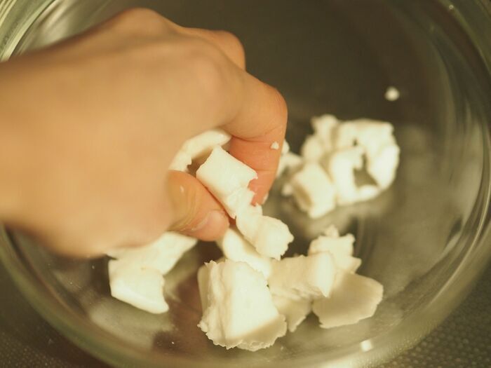 世界遺産の味を再現する裏ワザ！身近な食材ひとつで信じられないほど膨らむ極上ふわふわオムレツ