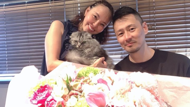 横山恵美子さんと夫