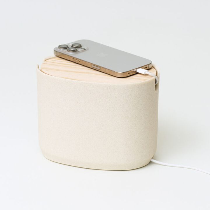 オーバルボックスケーブルストレージ¥6,050 ／イデアコ（イデア）