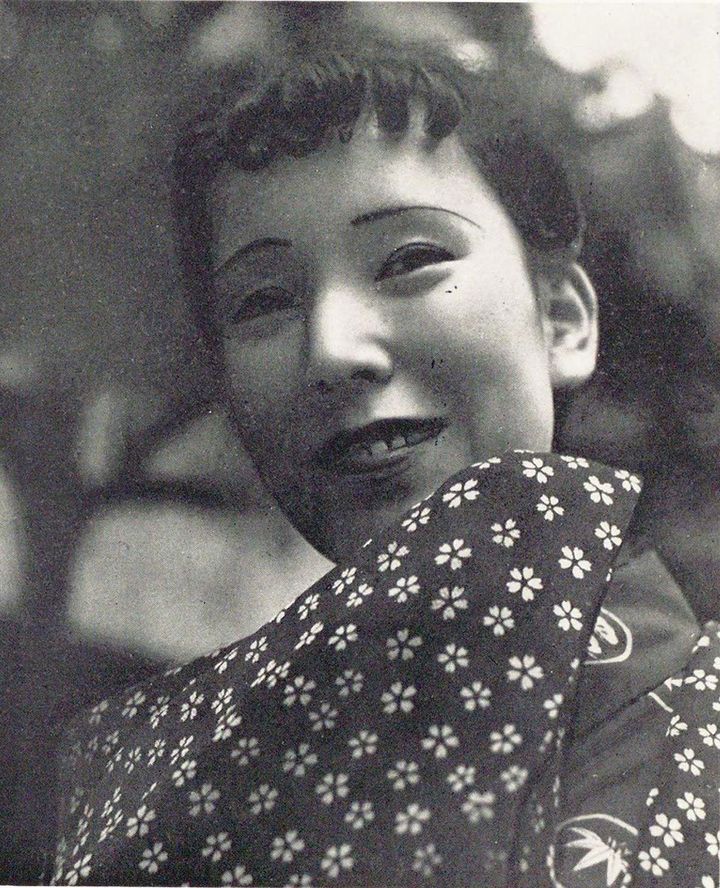 雑誌・小説新潮に掲載された「恋多き女」宇野千代の写真
