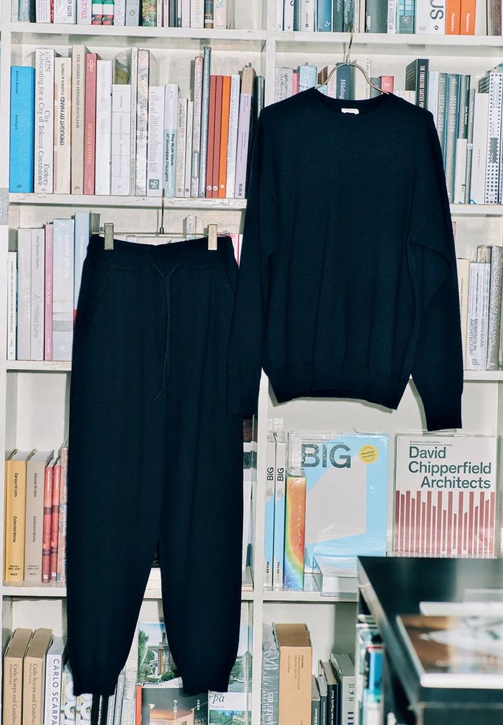 cash&barbaのカシミヤニット＆パンツ