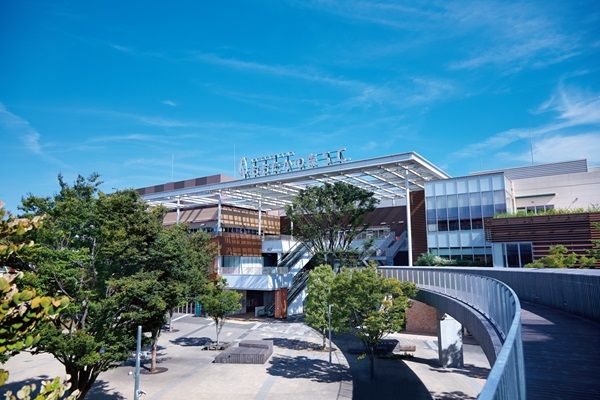【千葉県】流山おおたかの森S.C.に「OiTr」設置！個室トイレで生理用ナプキンを常備・無料提供