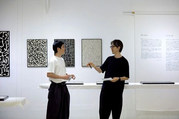 フジエテキスタイル×小林一毅氏によるテキスタイルアートを阪急うめだ本店で販売