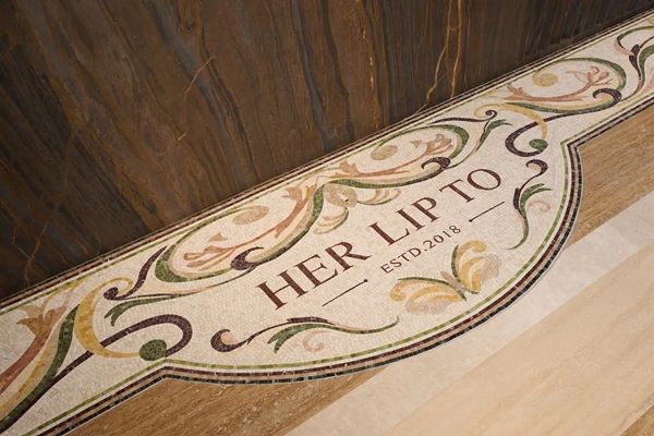 小嶋陽菜さんのブランド「Her lip to」が心斎橋に路面店OPEN！大阪店限定グッズも登場