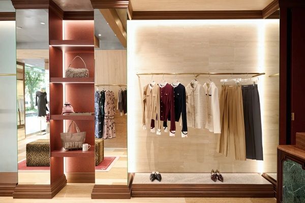 小嶋陽菜さんのブランド「Her lip to」が心斎橋に路面店OPEN！大阪店限定グッズも登場