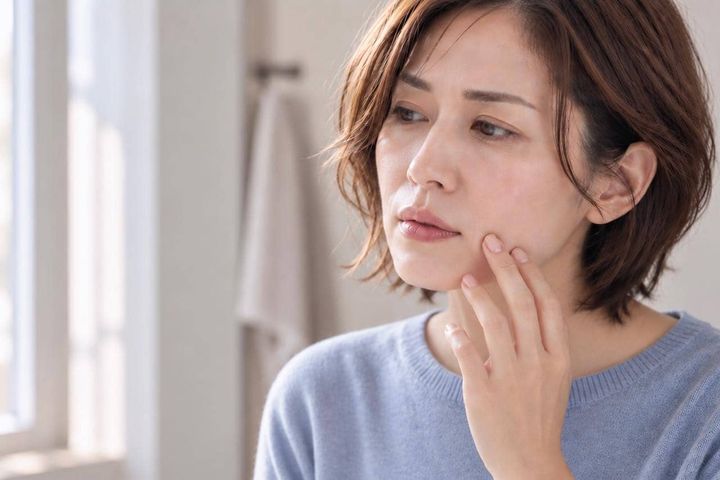 「最近、洗顔後に顔がつっぱりやすくなった…」40代以降が知っておきたい“肌”の変化