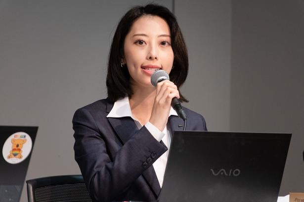 本村あかねさんは、「当初は何をどう工夫すればいいのか手探りの状態だった。視覚障害のある当事者の方々に何度もプロトタイプを触ってもらい、『これならわかる』『ここがわかりにくい』という率直な声をいただきながら形にしていった」と、開発プロセスも明かしてくれた