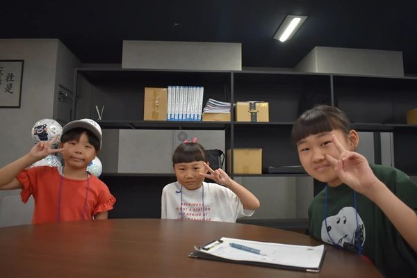 「子どもお仕事参観デー」を岩田産業が開催！社員の子どもたちが親の職場を訪問