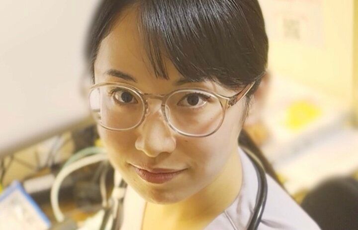 【写真・画像】「国家試験一発合格」現役医師アイドル、試験勉強で激太りした過去「1個でも単位落とすと留年で…」ファンも心配「大丈夫？テスト前？」 1枚目
