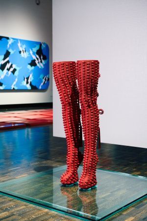 【神奈川県相模原市】アーティスト・舘鼻則孝氏の15周年記念展開催中！創作の原点と未来を見つめる