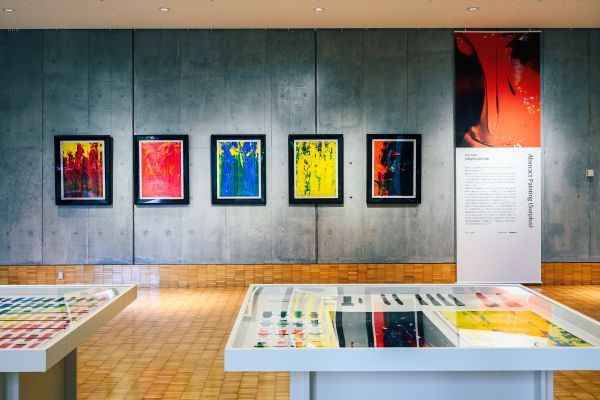 【神奈川県相模原市】アーティスト・舘鼻則孝氏の15周年記念展開催中！創作の原点と未来を見つめる